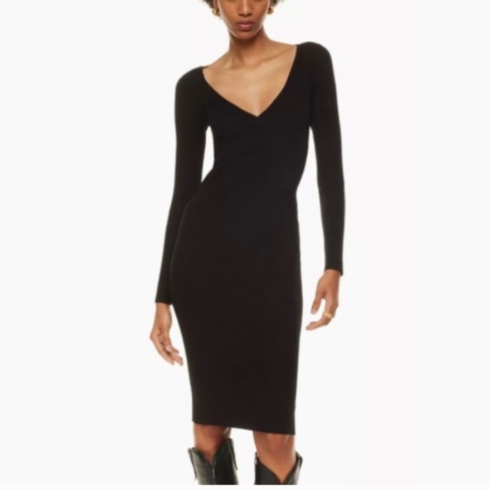 Aritzia Wilfred Black Long Sleeve knit bodycon V-neck Dress size medium